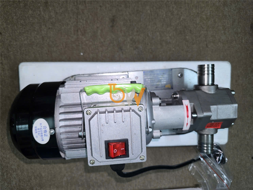 齿轮泵 WCB75 – 流量 4.5 m³/h,扬程 30m